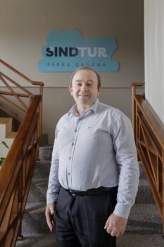 Ademir Loesch – Hotel Alpestre