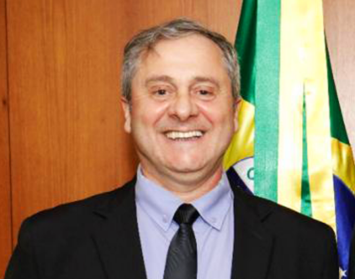 Claudio-Souza-presidente-sindtur-2022-